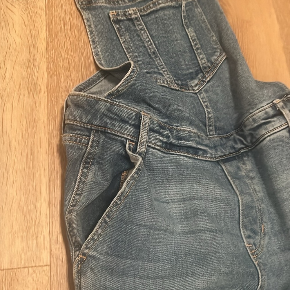 OLD NAVY Overalls Size 6 distressed with one side zipper - Picture 4 of 12
